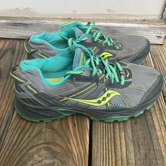 Saucony Women's Excursion TR7 Gray and Green Running Sneakers Size 8 - Picture 4 of 9